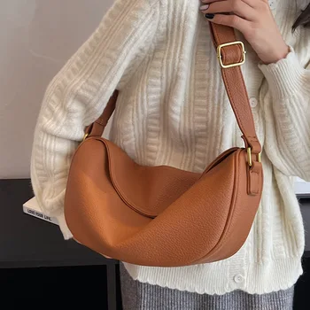 2023 лятна нова ежедневни малка чанта в стил ретро с мека повърхност, чанта за кнедлите, популярна универсална чанта-месинджър, женствена чанта