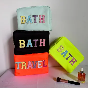Модни найлонови козметични чанти, дамски ленти с персонализираните букви, косметичка, дамски водоустойчива чанта за измиване на голям капацитет