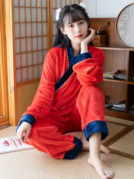 Пижама от коралов кадифе в стил Тан, женски фланелевый костюм Ханфу в китайски стил, зимни домашни дрехи с бродерия, комплект от две части, съоръжения T808